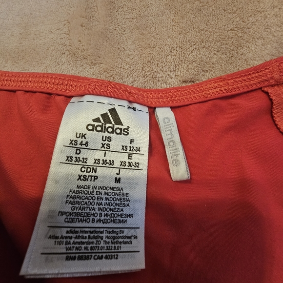 ADIDAS Climalite women’s short sleeve athletic workout tee shirt. - Picture 4 of 6